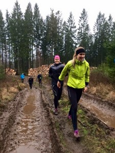 Glatt löpargäng. Här hittade vi några torra fläckar att springa på.